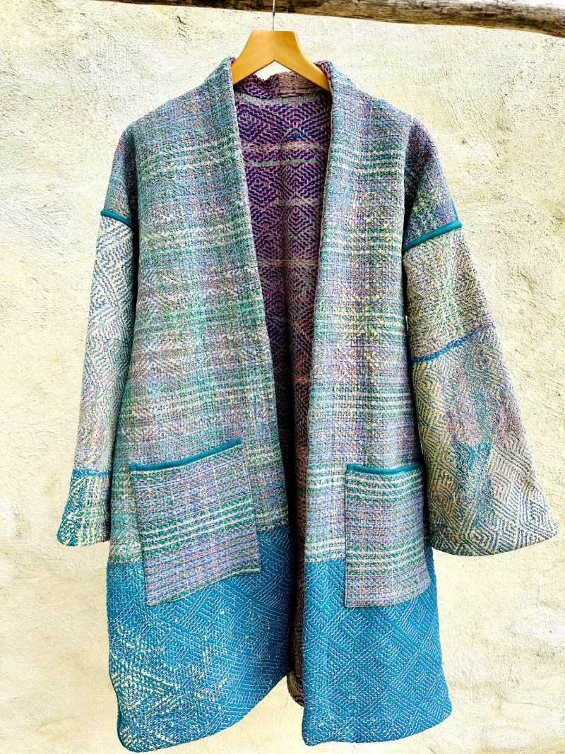 Kimono long en kantha vintage , en 100% coton et réversible. – Image 2