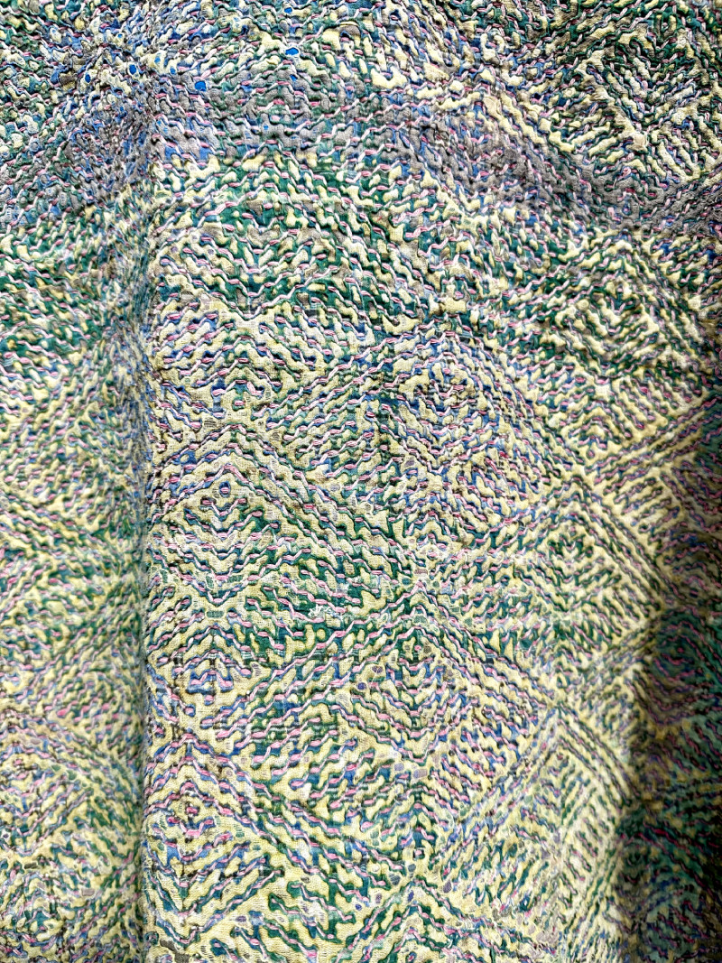 Kimono long en kantha vintage , en 100% coton et réversible. – Image 10