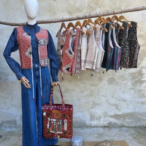 Gilet Aria en kantha vintage doublé de drap de laine